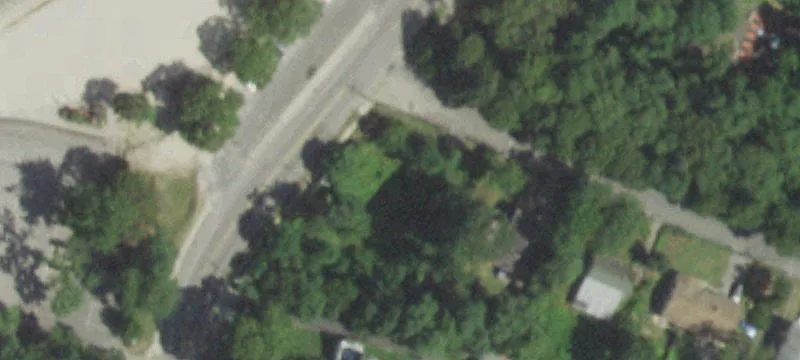 Lakeshore Rd