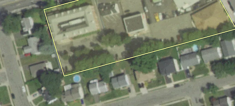 777 Old Country Rd