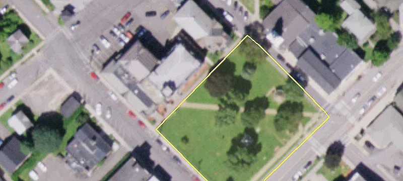 Main St