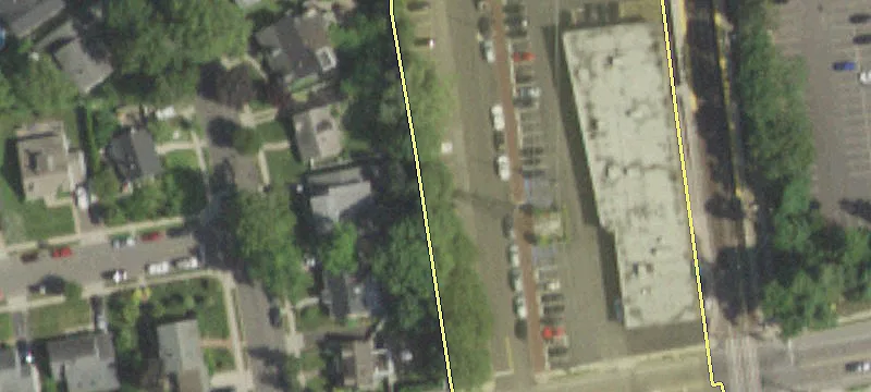 Albertson Ave