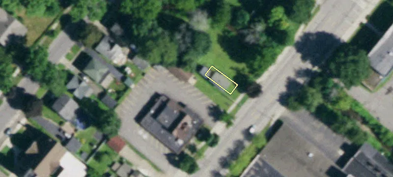 132 Main St