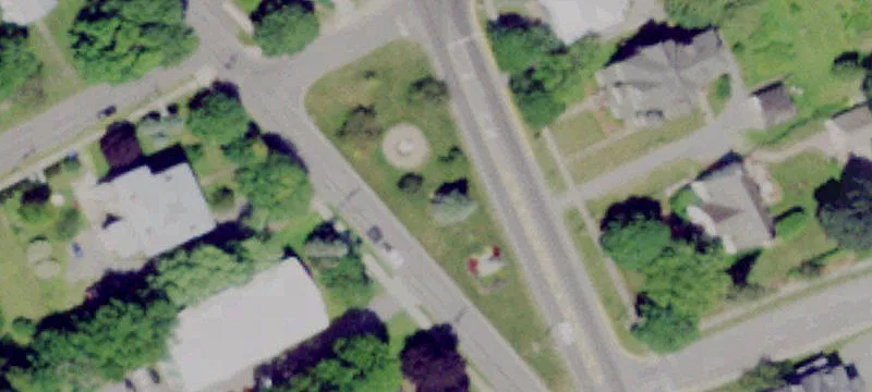 Monument Ln