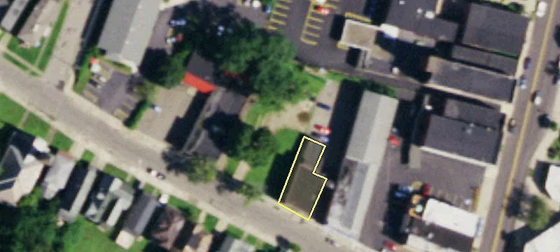 30 Riv St