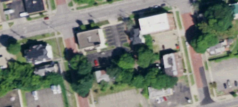 415 4th St