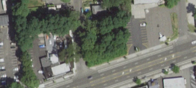 909 Middle Country Rd