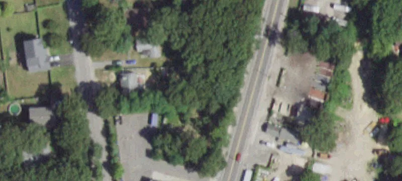 Mastic Rd