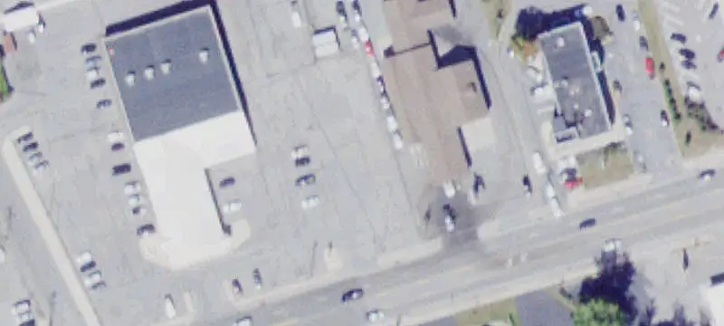 Rte 211th E