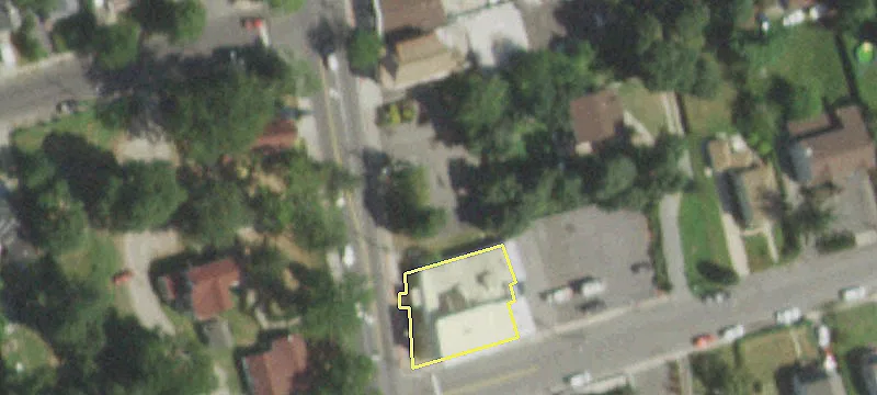 Carleton Ave