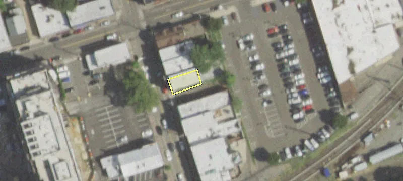 86 Main St