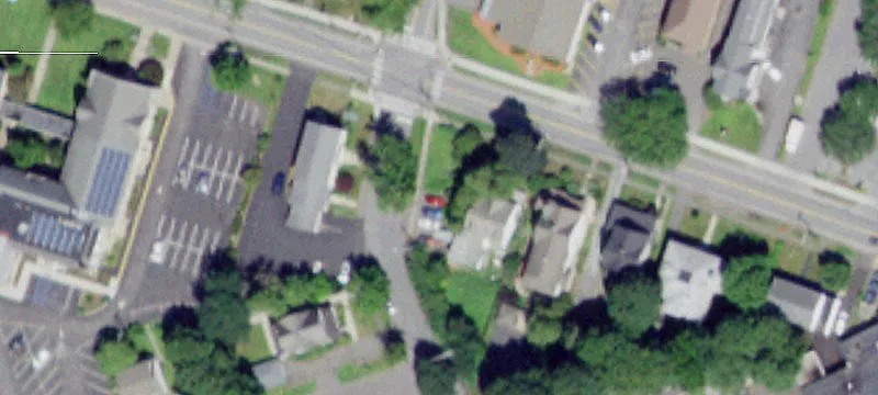 Kenwood Ave