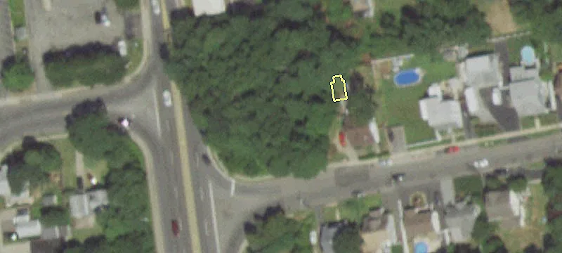 Carleton Ave