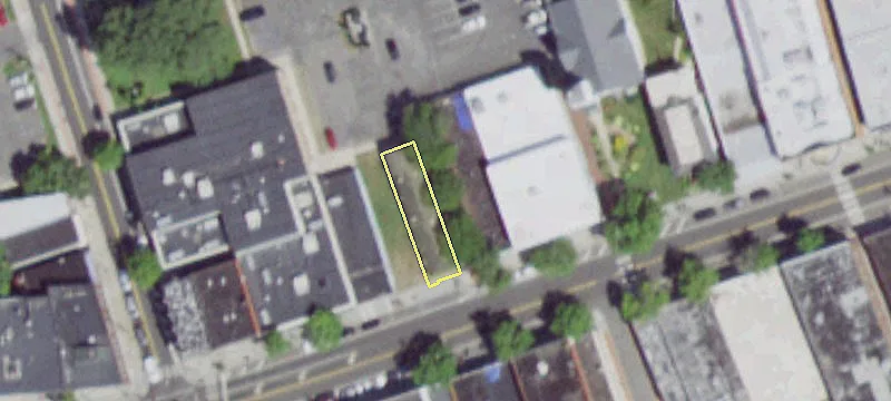 40 Main St