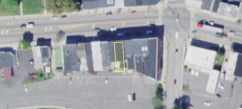 9 Main St
