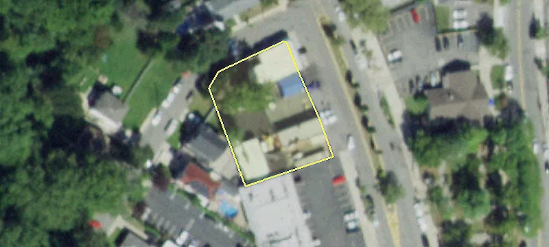 40 Jefferson Blvd