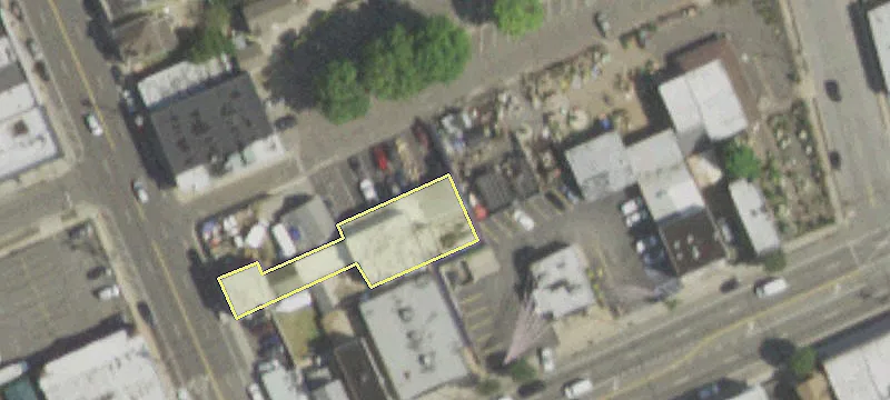 290 Willis Ave