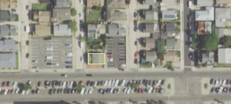 Broadway Ave