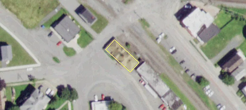 320 2nd Ave
