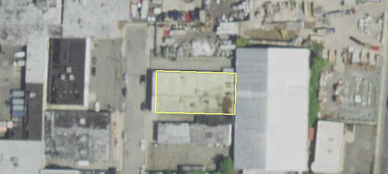 11-15 Maple Pl