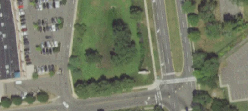 Carleton Ave