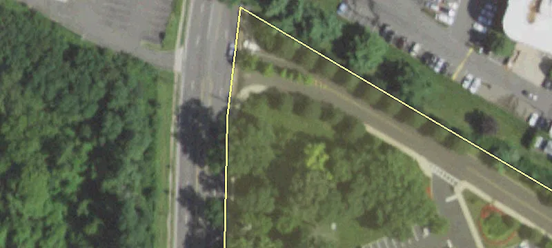 Round Swamp Rd