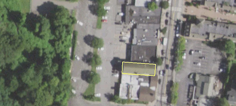 387 Main St