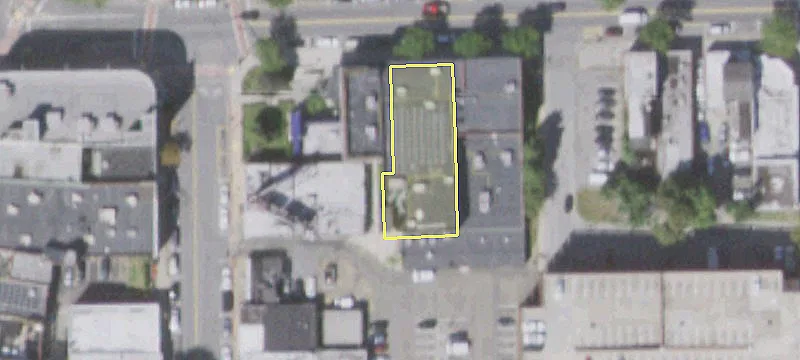1037 Main St