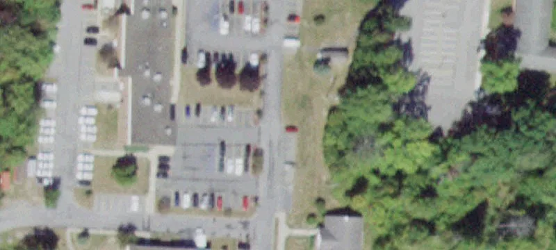 555 Un Ave