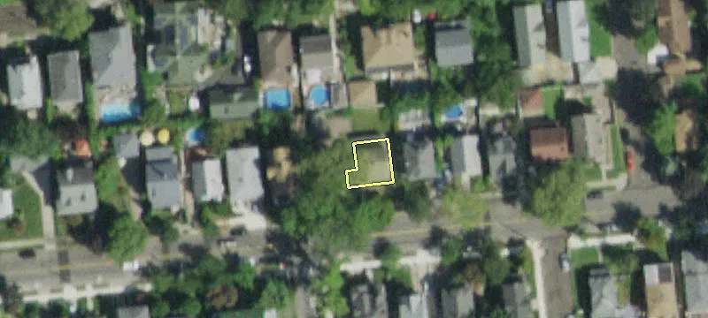 195 College Ave