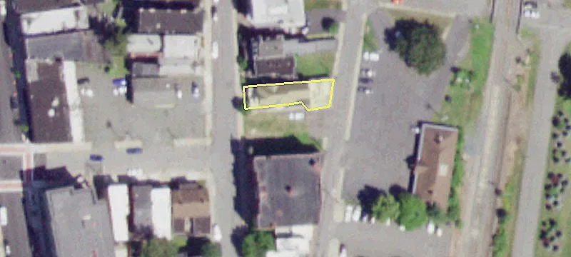 143 Mohawk St