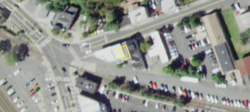 5 Wayne Ave