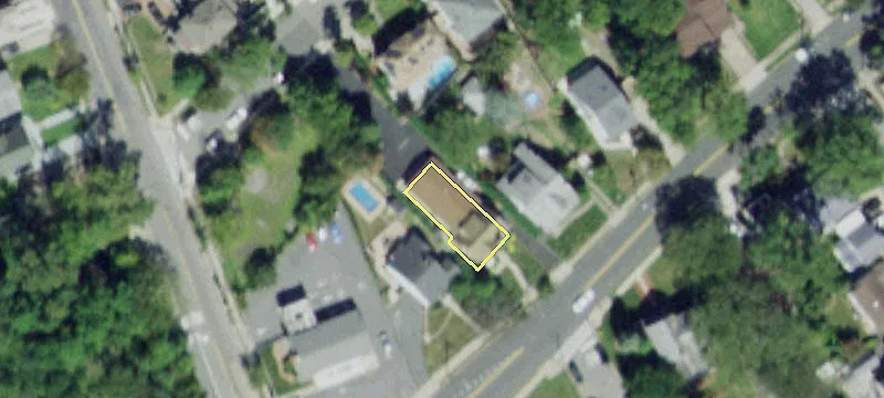 5765 Amboy Rd
