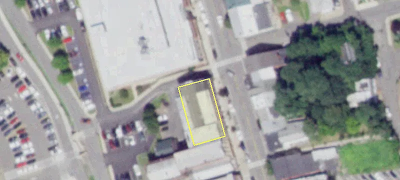 401 Main St