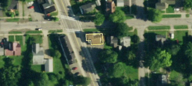 901 Main St