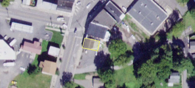 96 Main St