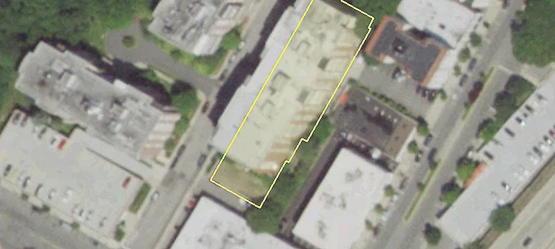2 Washington Sq1om2