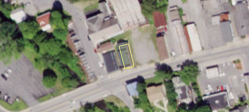 122 Maple St