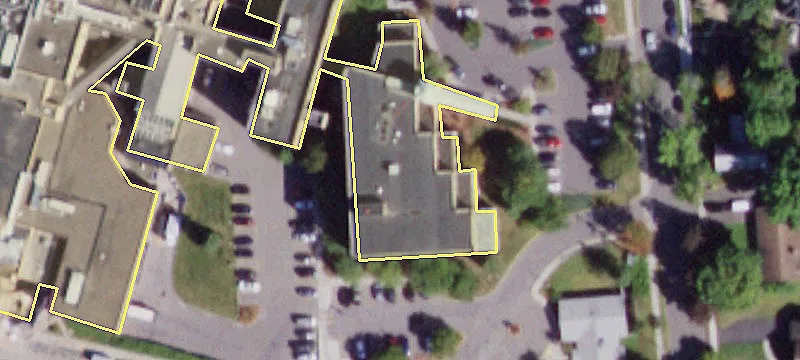 163 Riverside Dr