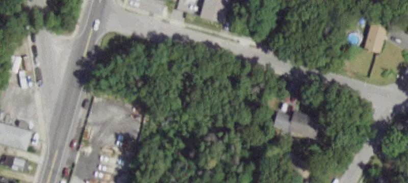 Pineway Ave