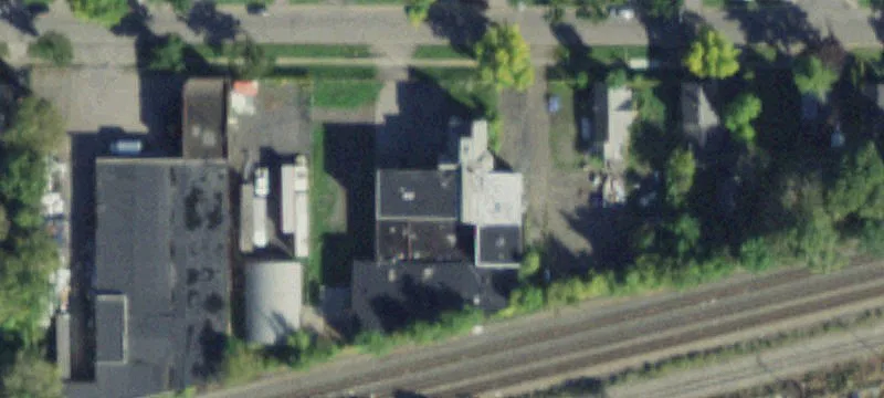 395 Maple St