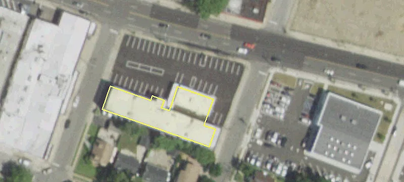 400 Merrick Rd