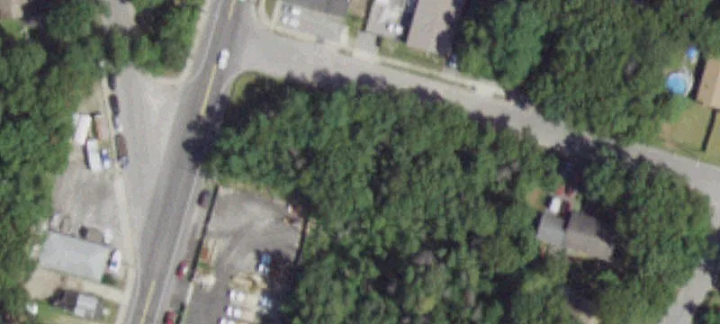 Pineway Ave