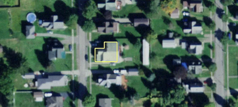 7 Charlesworth Ave