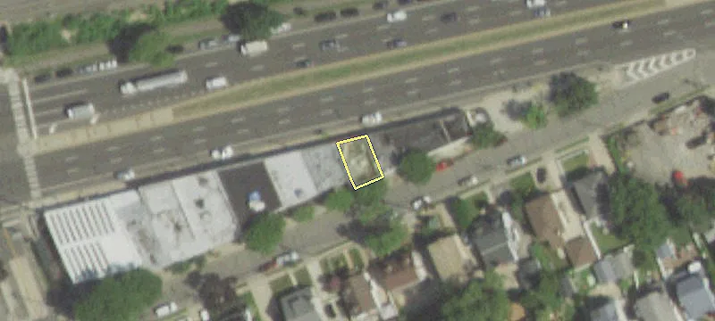205 Sunrise Hwy