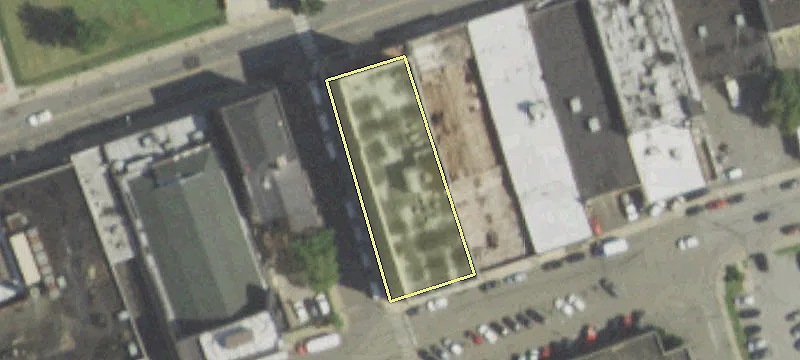 320 Fulton Ave
