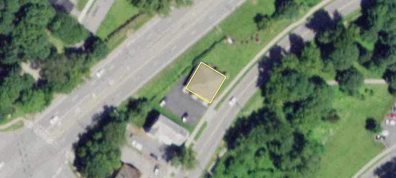 137 Maple Ave