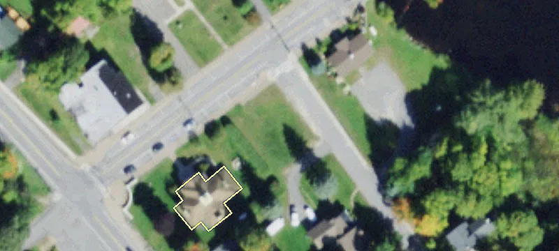 90 Main St