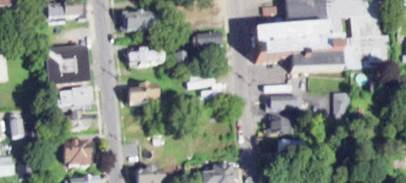 22 Division St