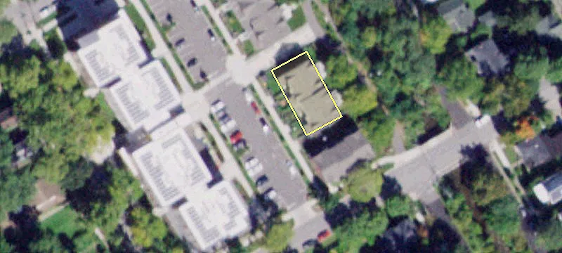 202 Hancock St