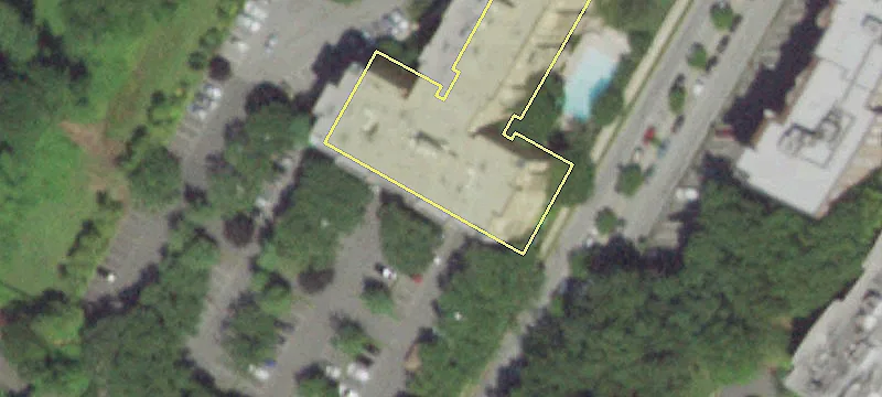 35 Chatsworth Ave, Unit PI25