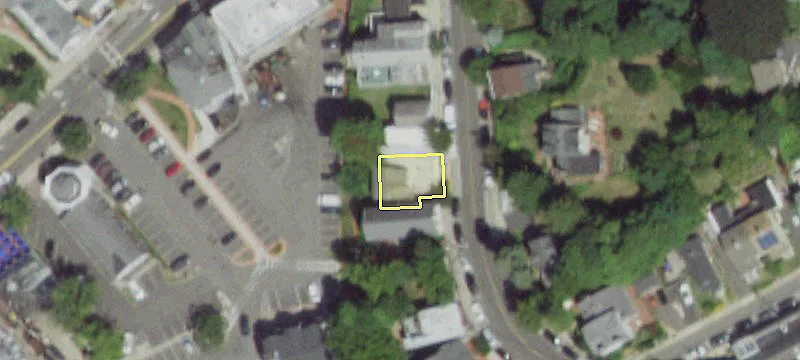 128 Main St